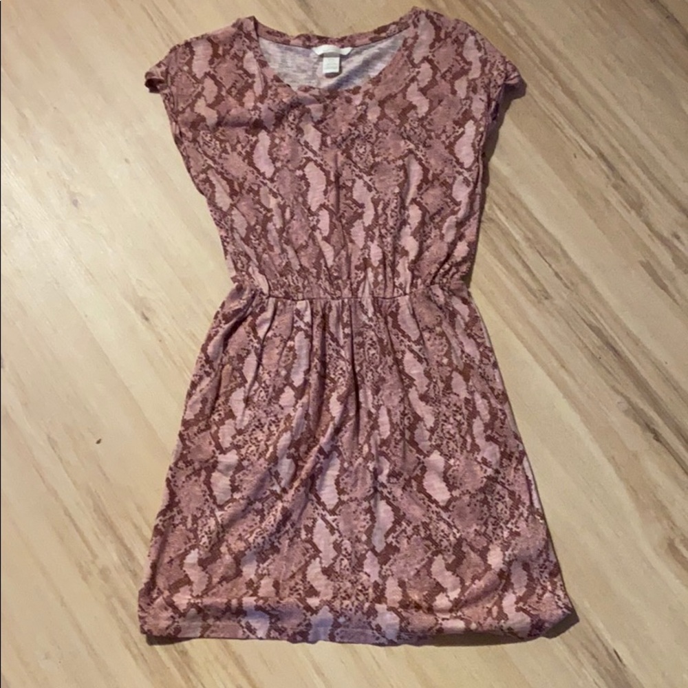 H&M snakeskin dress w/ pockets
